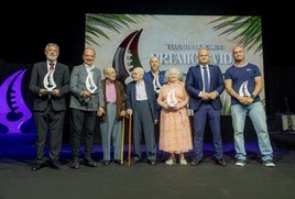 Foto de los premiados en la gala.