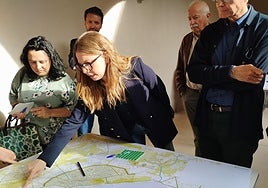 La concejal de Urbanismo, Rocío Gómez, en uno de los talleres participativos del PGE.
