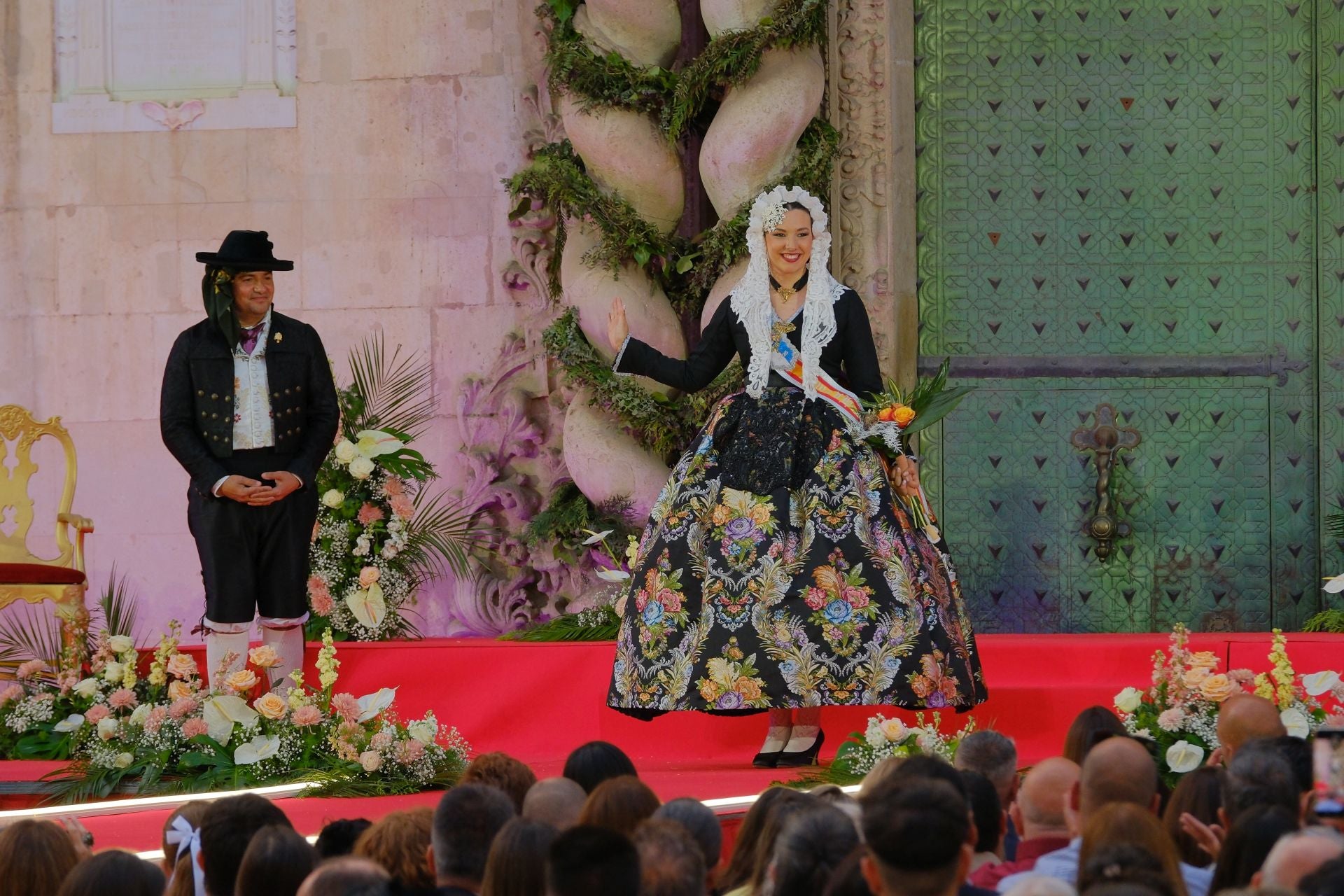 Así ha sido la proclamación de Adriana Vico como bellea del foc