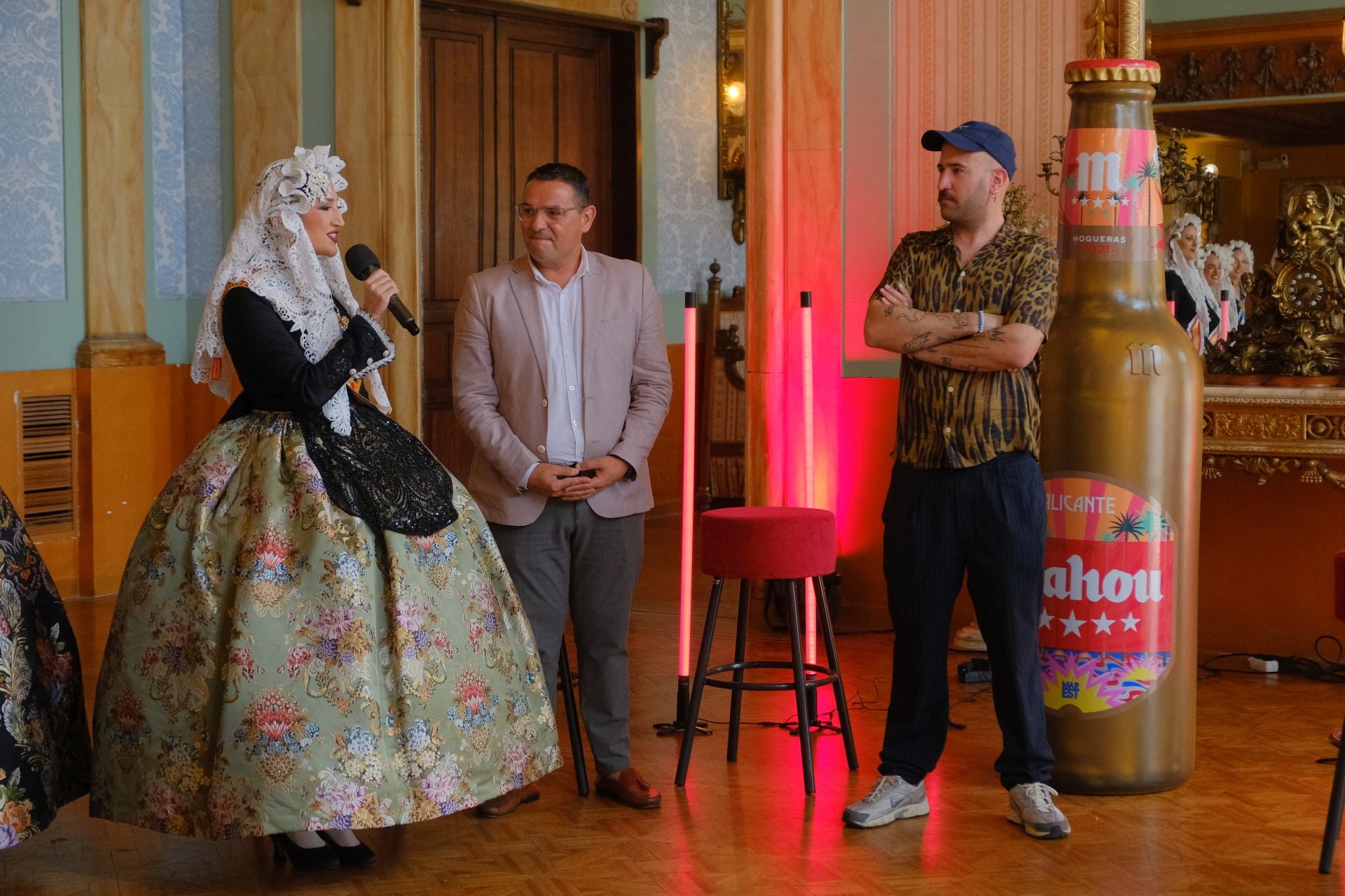 El botellín de cerveza más especial de las Hogueras de Alicante