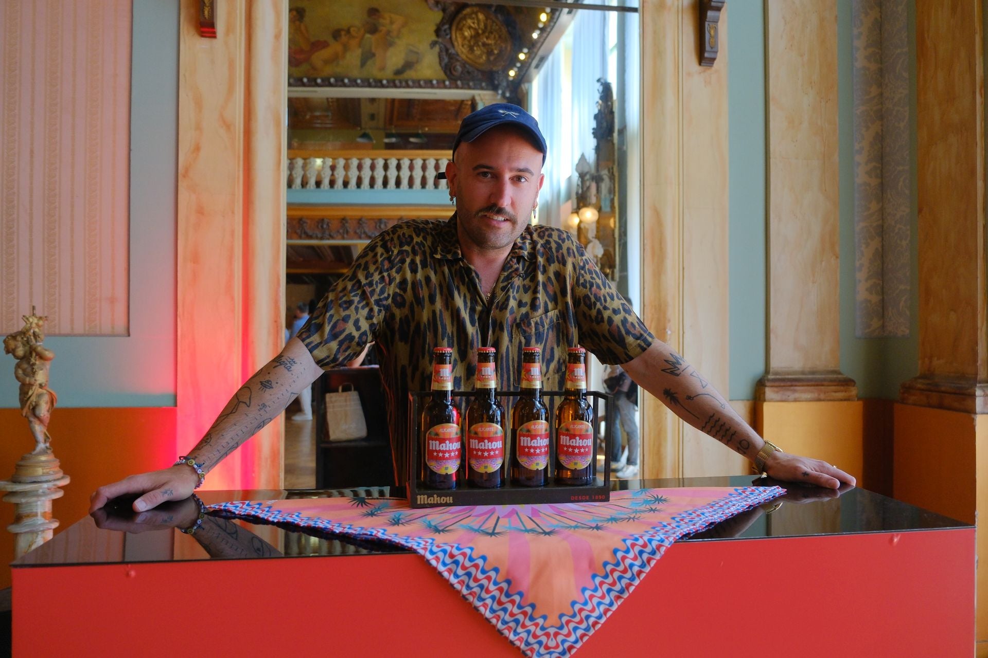 El botellín de cerveza más especial de las Hogueras de Alicante