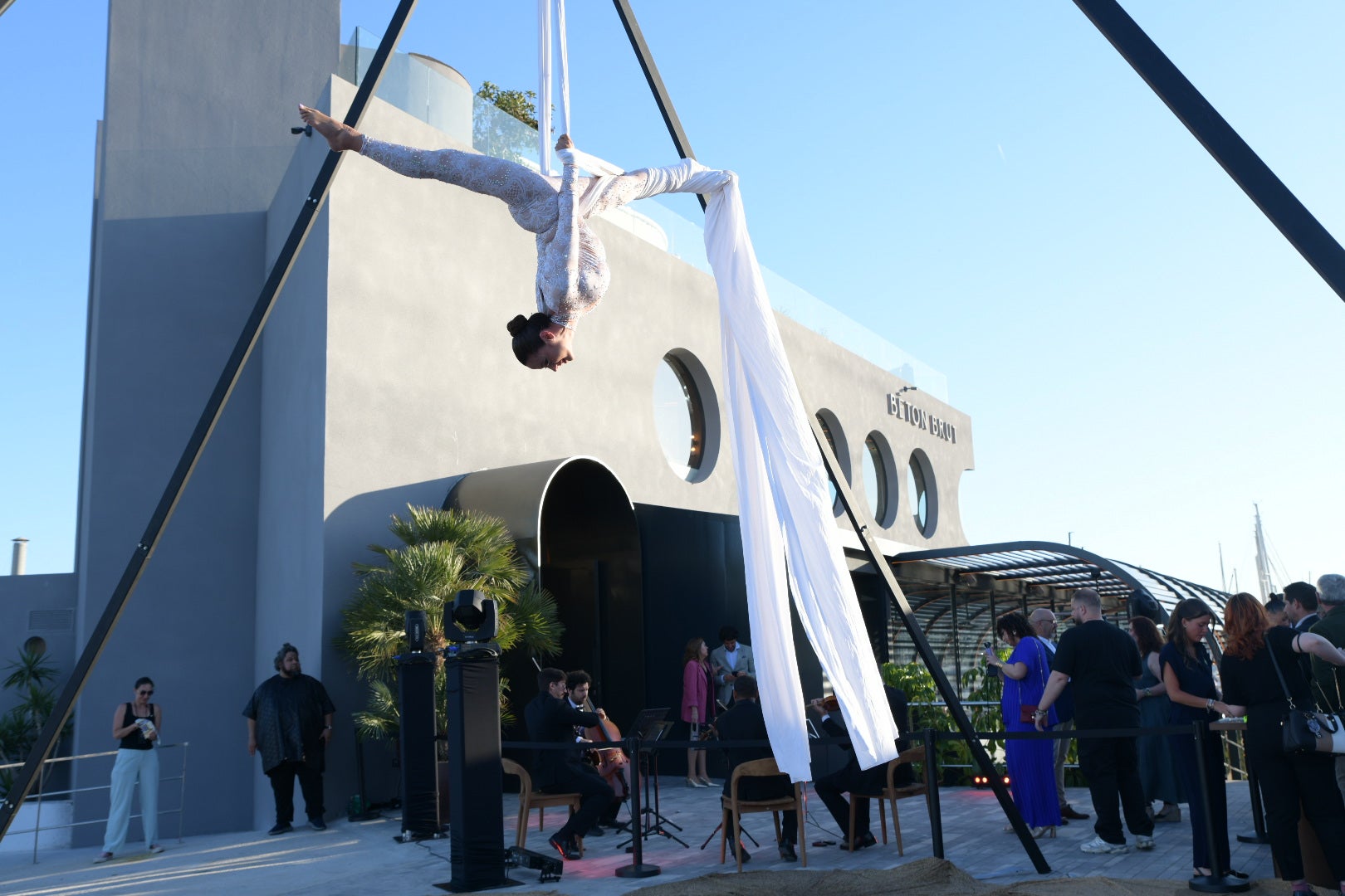 El estreno de Béton Brut, en imágenes