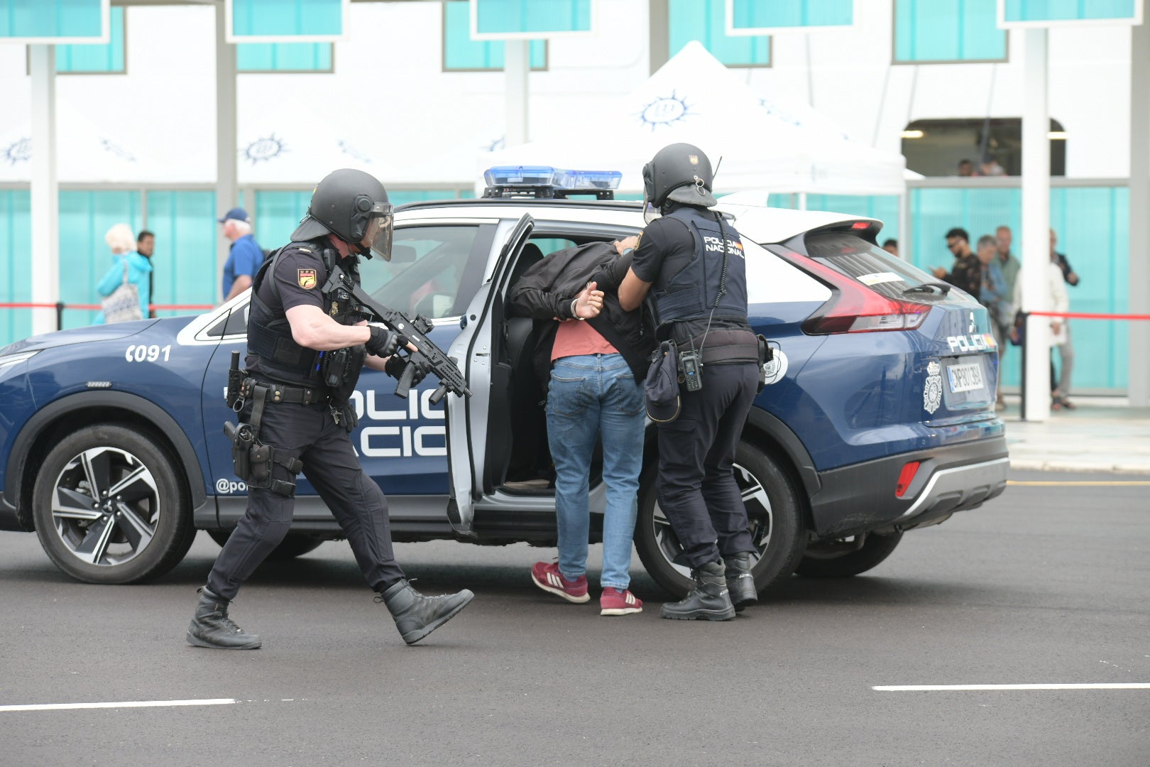 Las imágenes más impactantes del simulacro antiterrorista en Alicante
