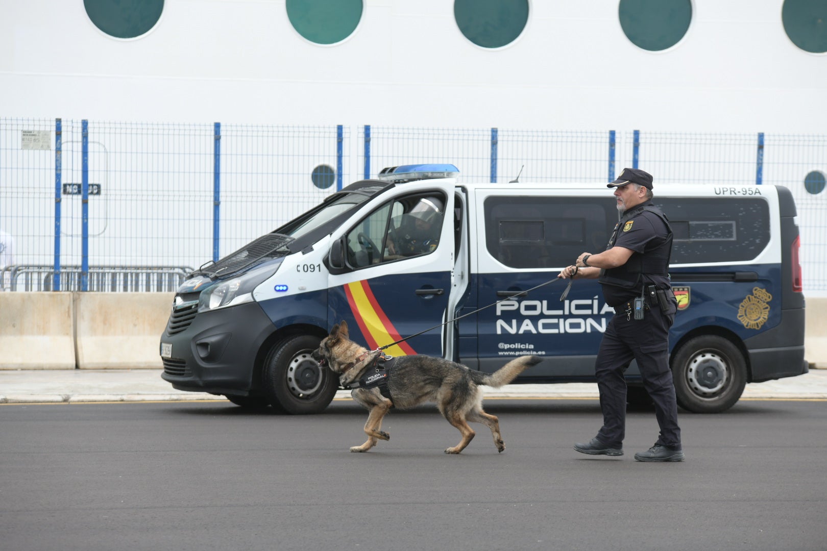 Las imágenes más impactantes del simulacro antiterrorista en Alicante