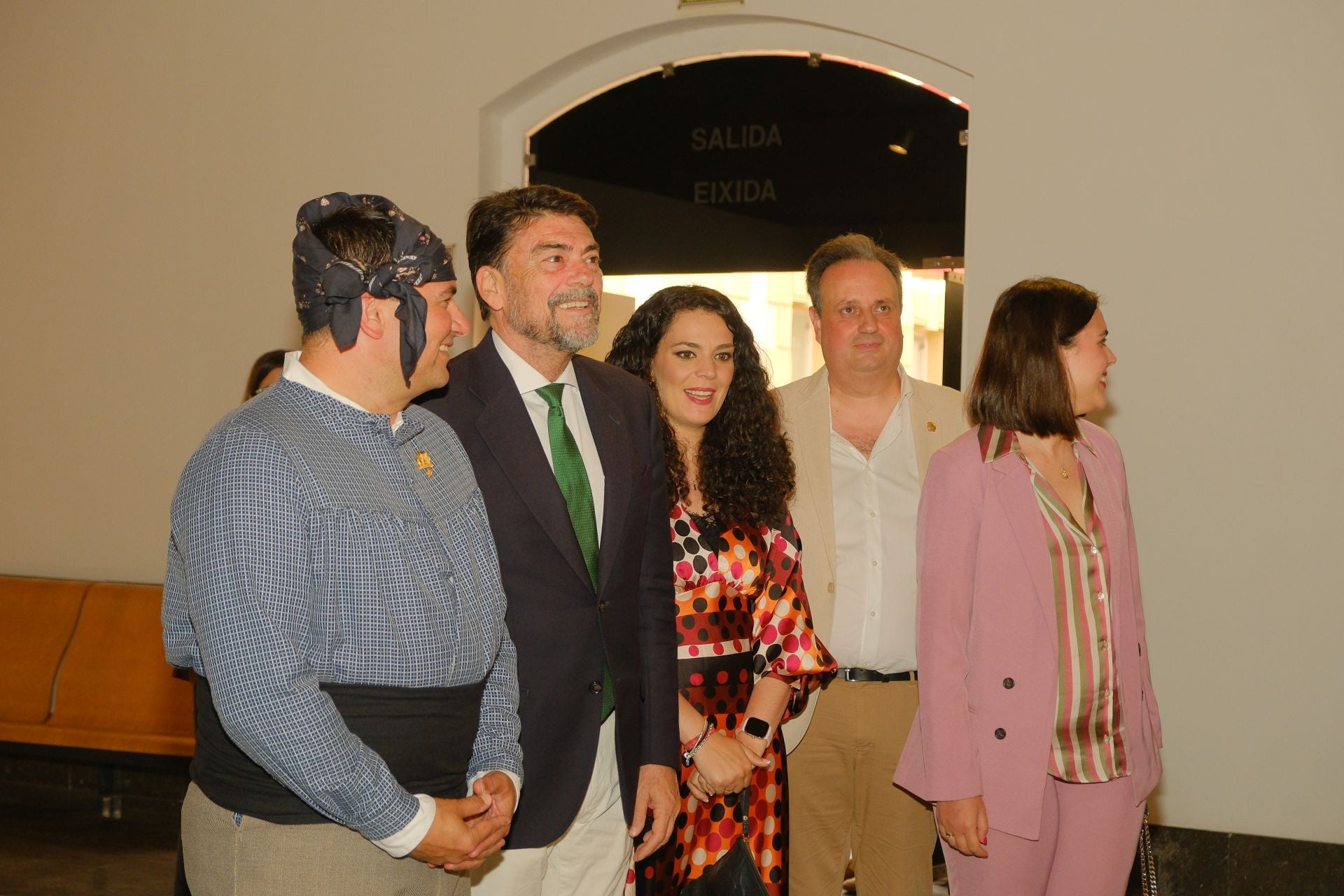 La inauguración y mascletà de la exposición del ninot, foto a foto