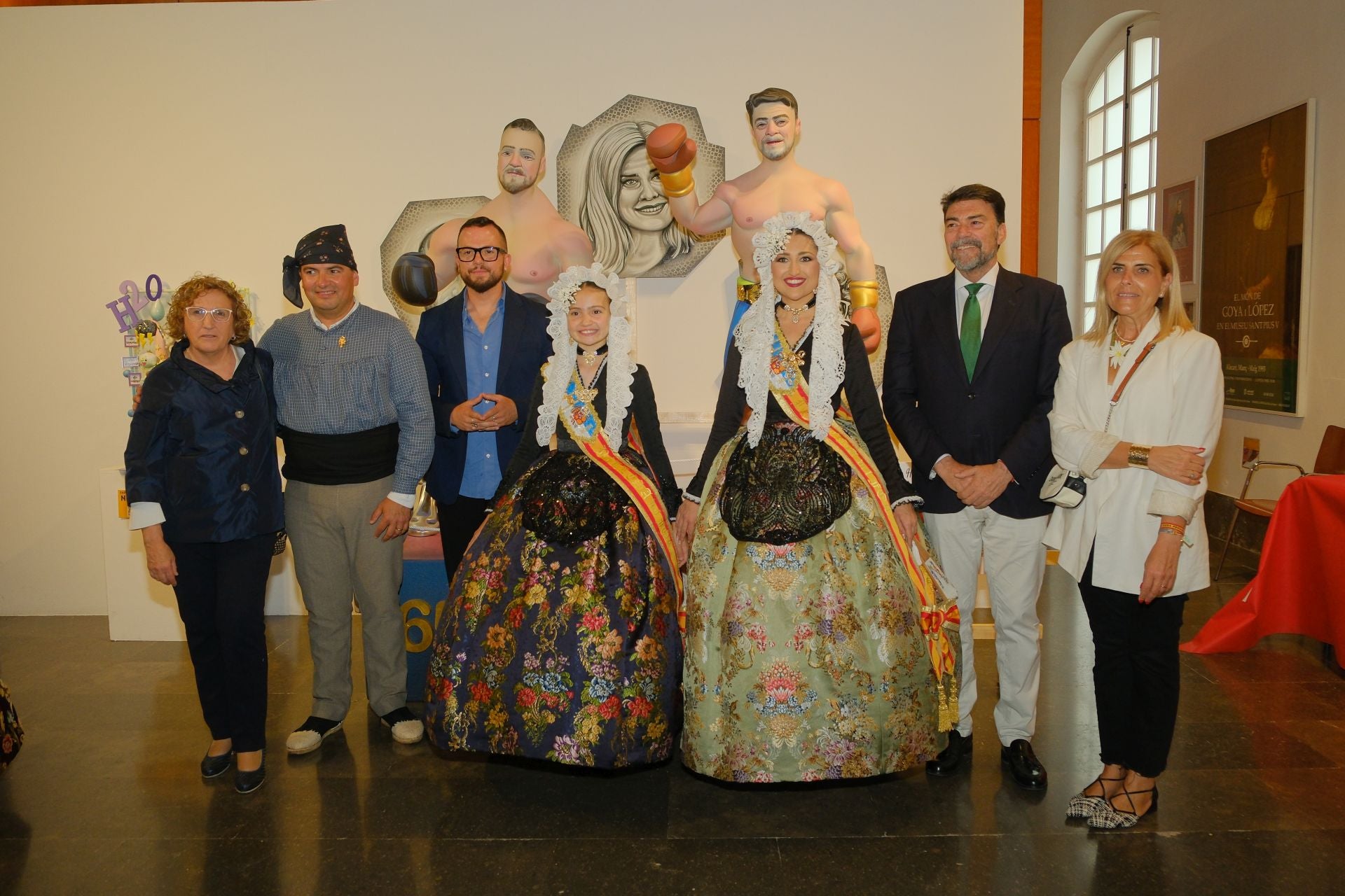 La inauguración y mascletà de la exposición del ninot, foto a foto