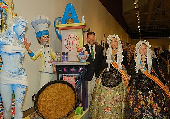 Inauguración de la exposición del ninot de las Hogueras de Alicante.