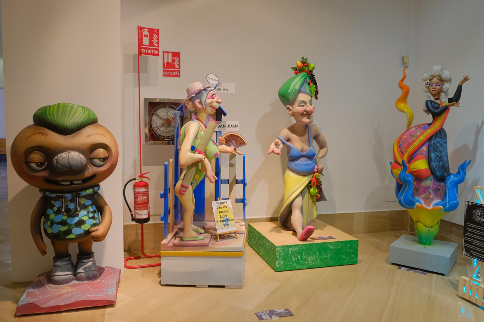 Todos los ninots adultos de las Hogueras de Alicante