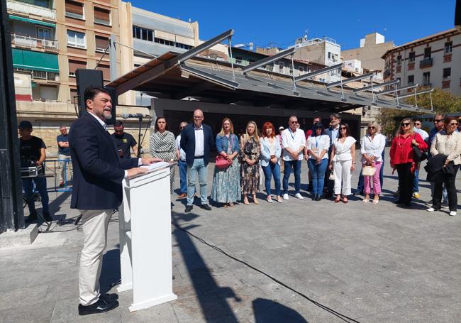 Acto del 25 de Mayo en el Mercado Central.
