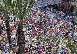 Avenida de Alfonso el Sabio y alrededores de Luceros en Hogueras.