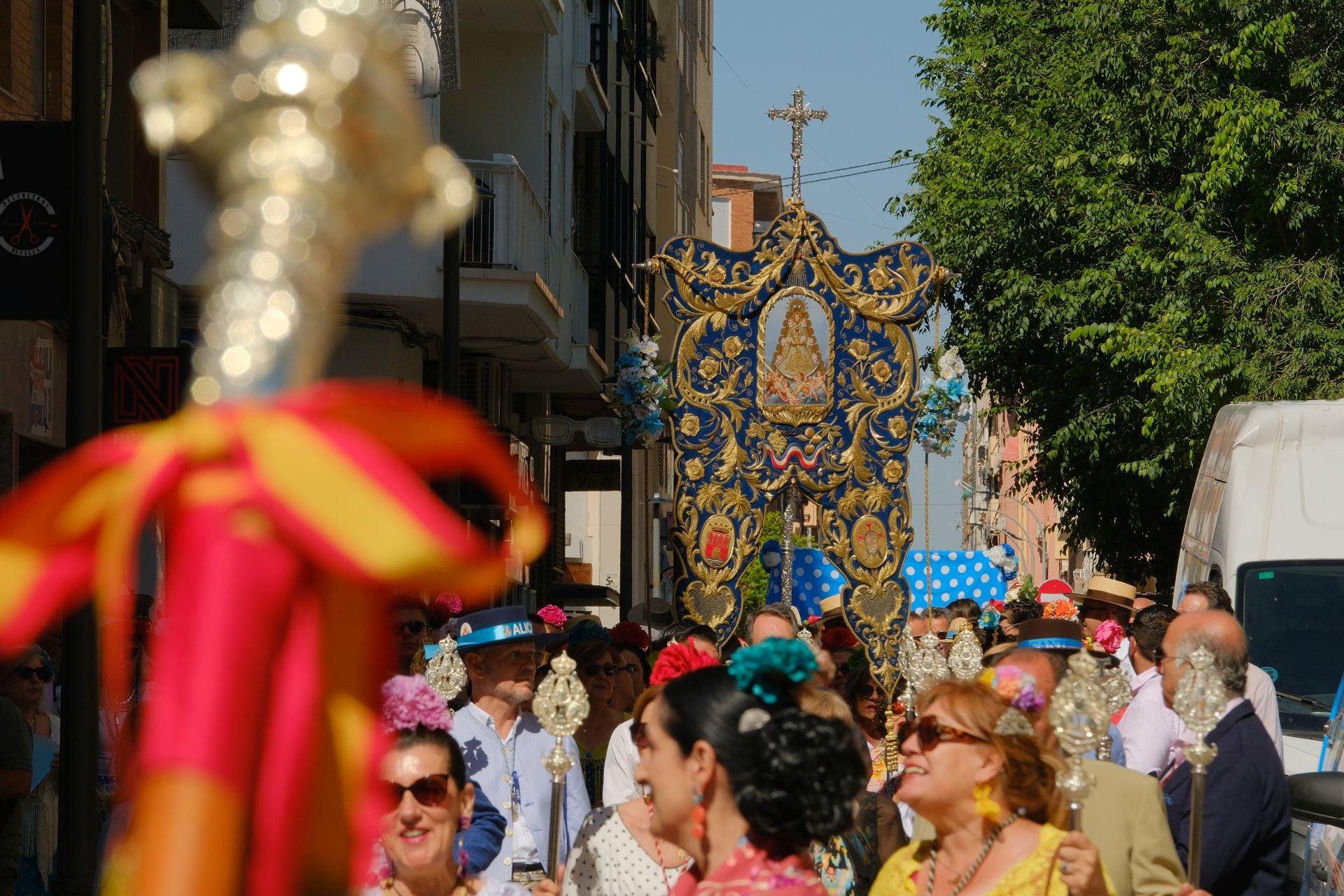 Alicante pone rumbo a la romería de El Rocío