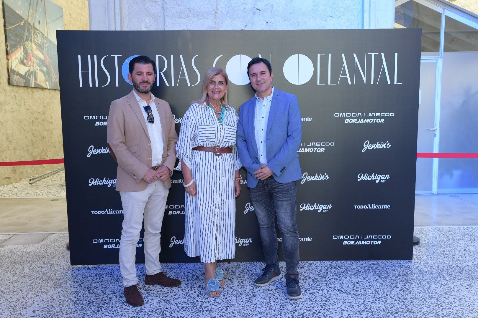 Búscate en el &#039;photocall&#039; de los premios &#039;Historias con delantal 2025&#039; de TodoAlicante