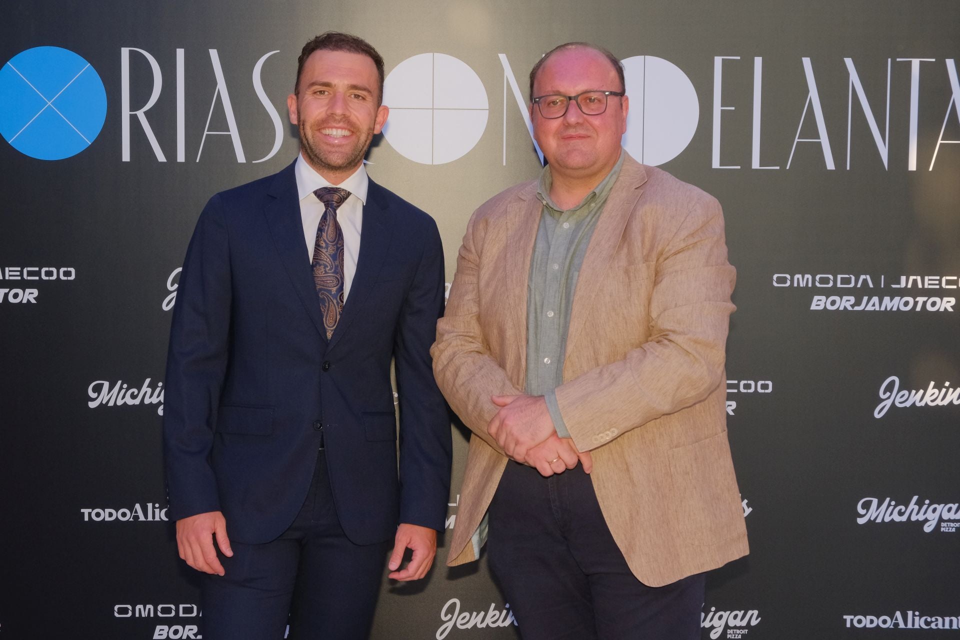 Búscate en el &#039;photocall&#039; de los premios &#039;Historias con delantal 2025&#039; de TodoAlicante