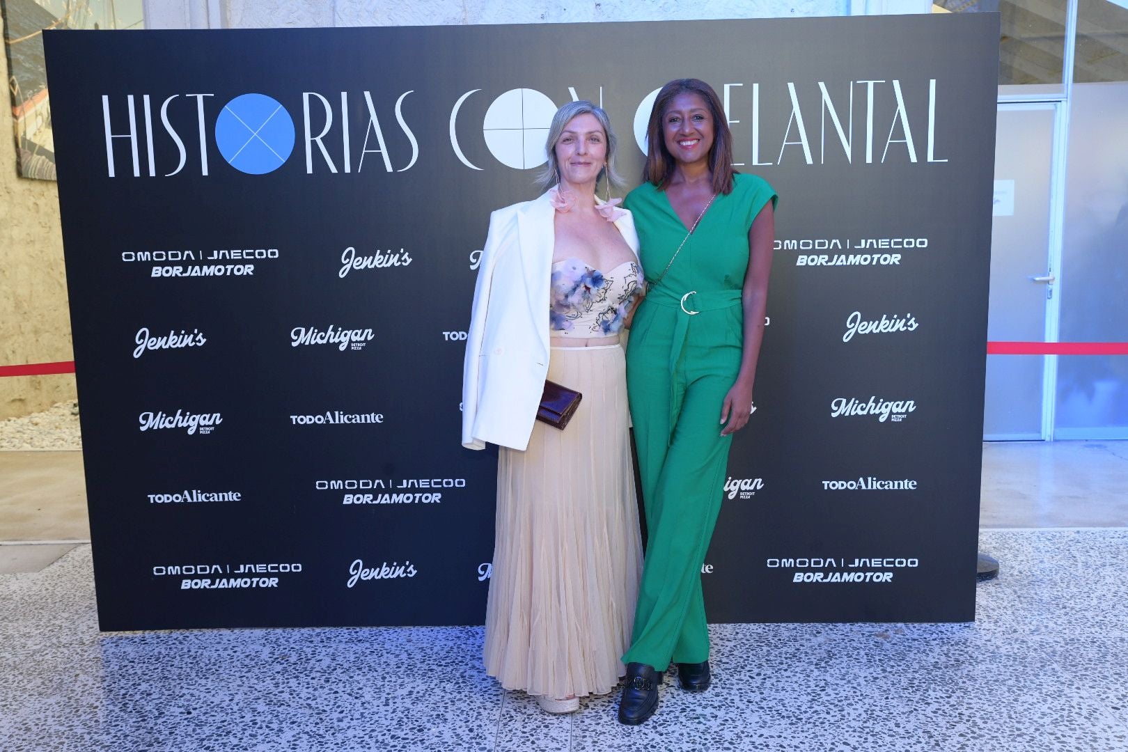 Búscate en el &#039;photocall&#039; de los premios &#039;Historias con delantal 2025&#039; de TodoAlicante