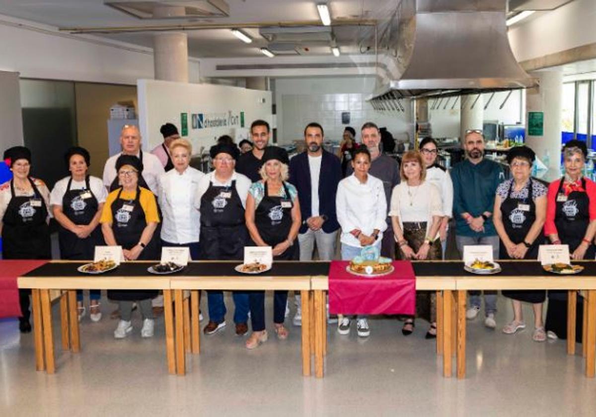 Competitors of Senior Superchef.