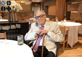 Vicente Castelló, en los salones del Nou Manolín.