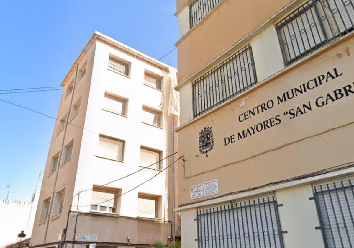 Vivienda adjudica la rehabilitación de los 14 pisos de los maestros en San Gabriel para alquiler joven