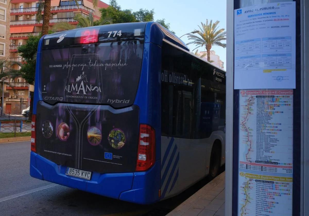 A La Alcoyana bus during last Thursday's strike.