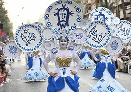 Desfile del ninot de las Hogueras en 2024.