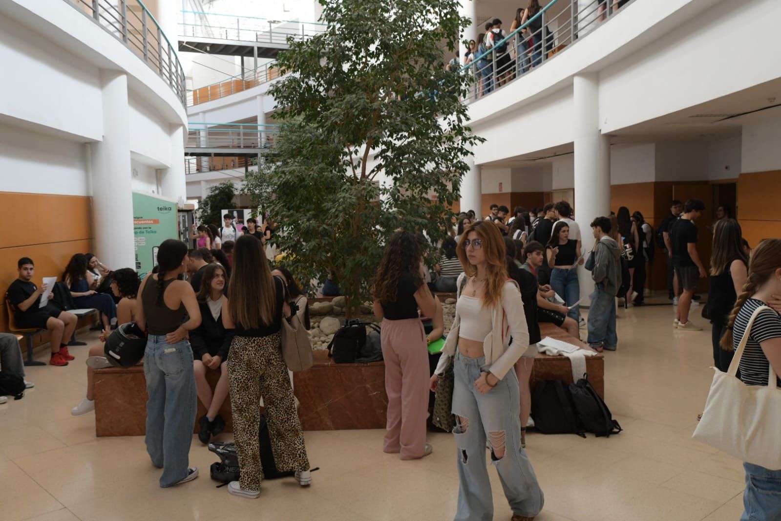 Más de 8.200 jóvenes alicantinos deciden a partir de hoy su futuro en la PAU