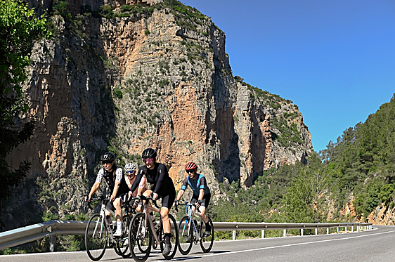 Un paraíso ciclista entre el mar y la montaña