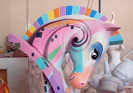 Uno de los ninots de la hoguera de Carolinas Altas.