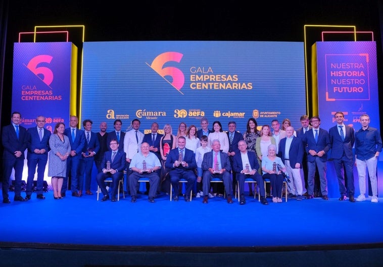 Foto de familia de la gala.