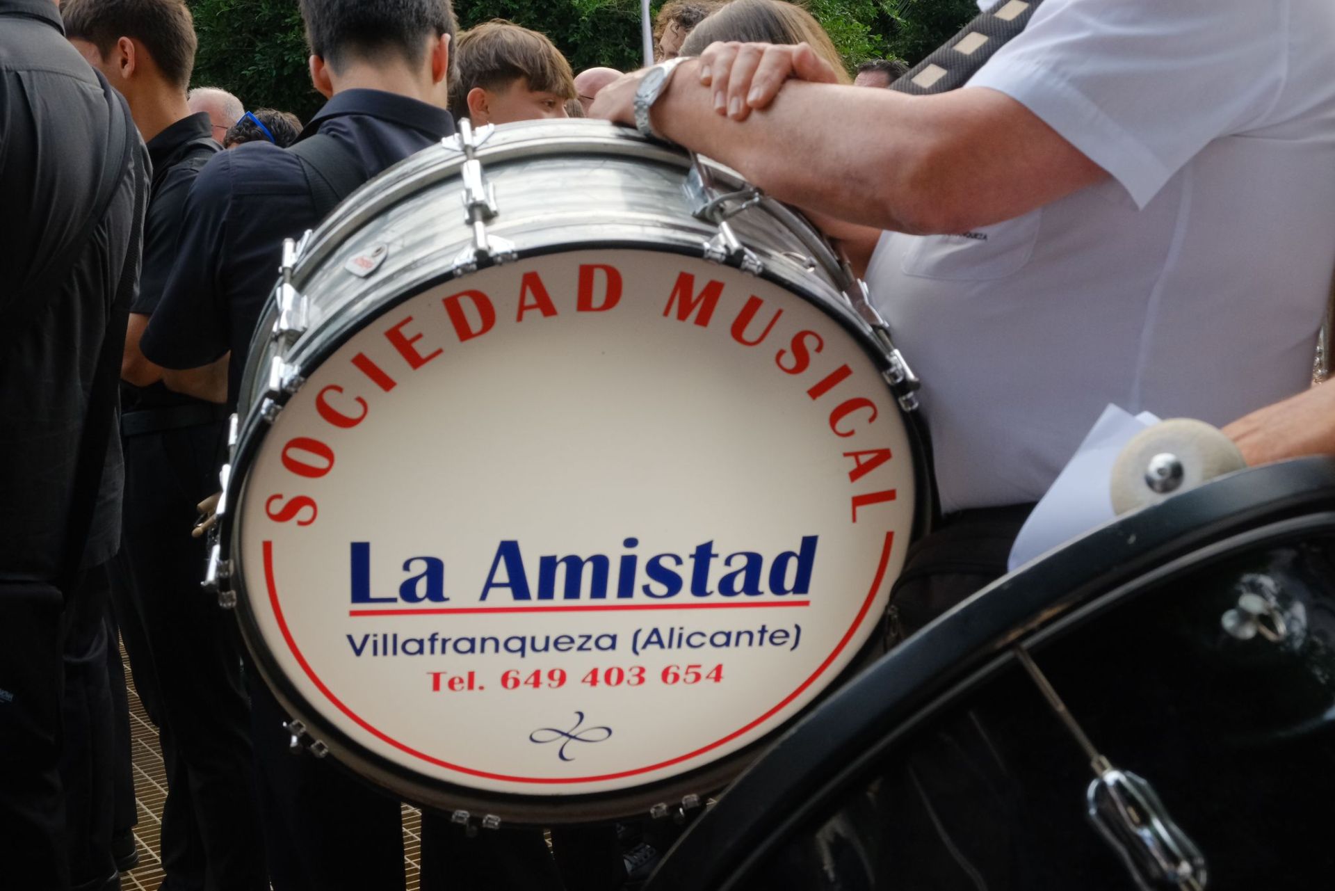 La música marca el inicio de la fiesta de las Hogueras de Alicante 2025