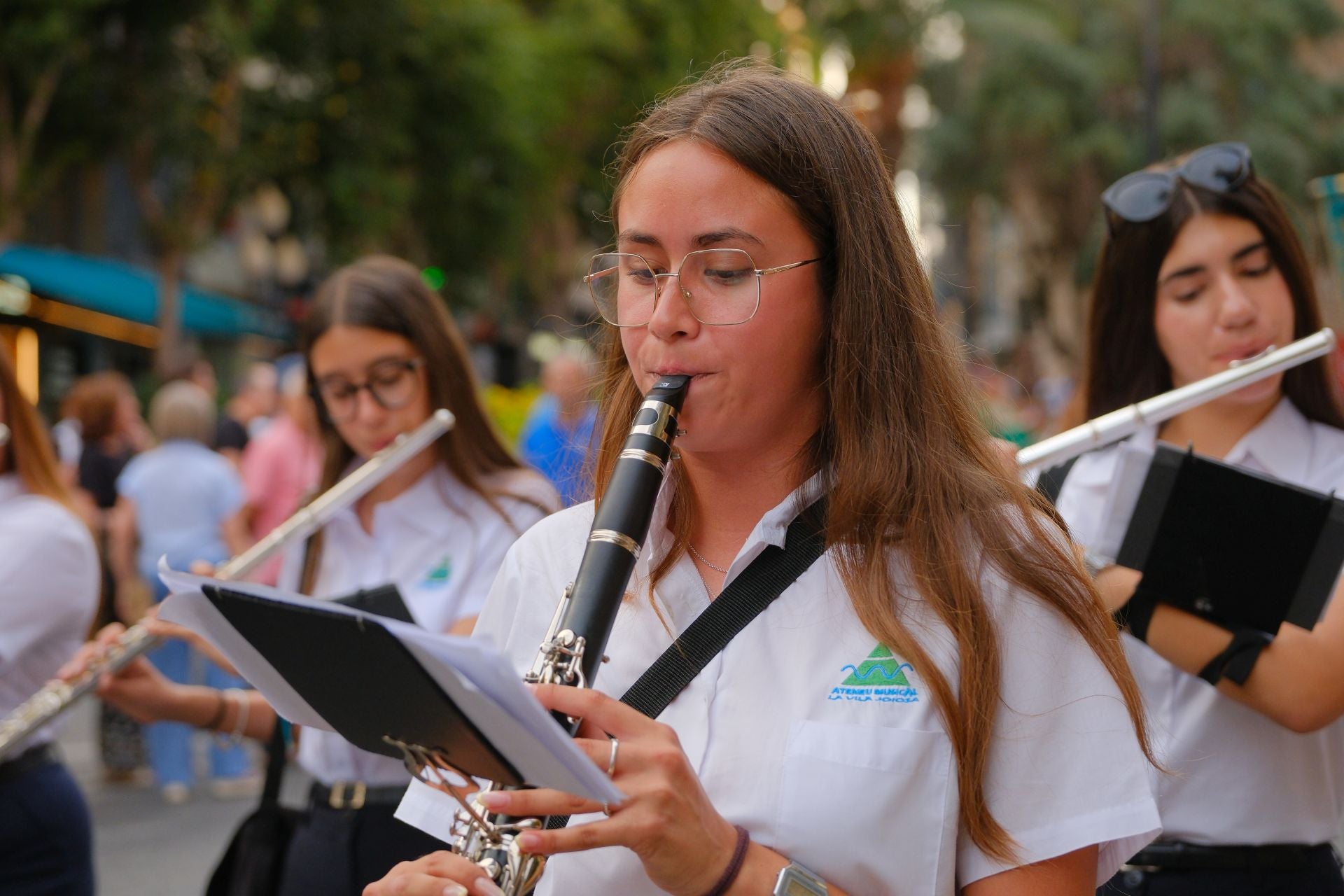 Así ha sido el Desfile del Pregón de las Hogueras de Alicante 2025