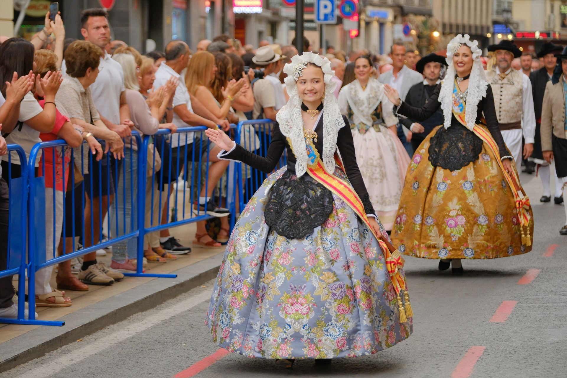 Así ha sido el Desfile del Pregón de las Hogueras de Alicante 2025