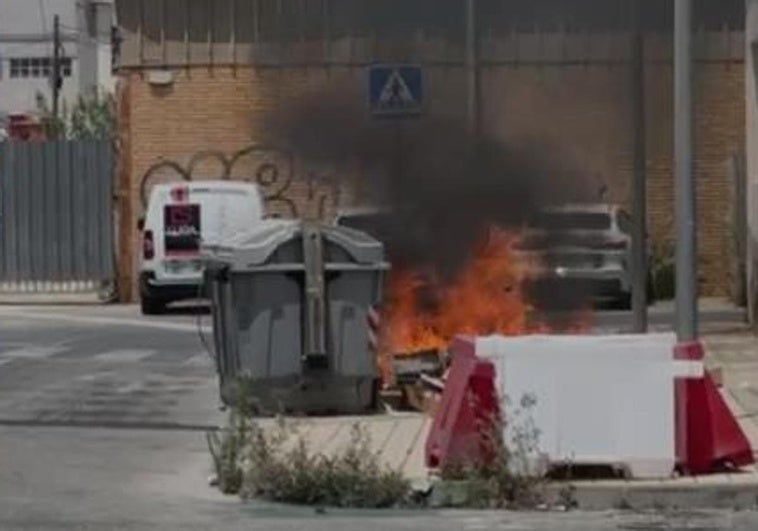 Fire on Borja Street in Alicante.