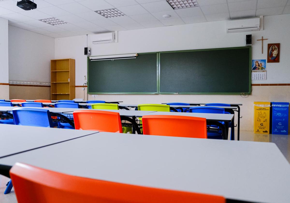 Imagen principal - Estos son los festivos escolares para el curso 2025/2026 en Alicante