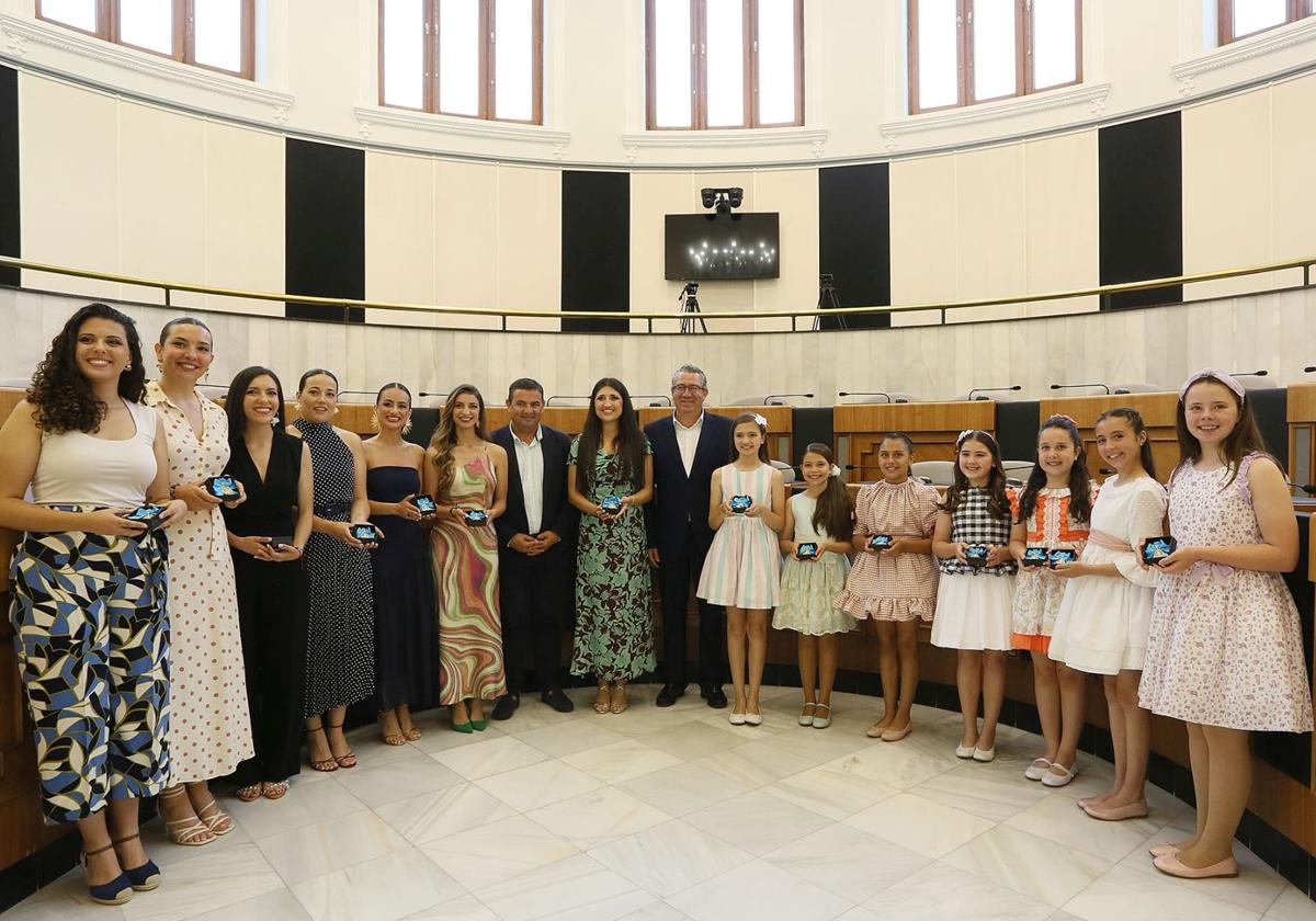 Reception of the 'Belleas del Foc' at the Alicante Provincial Council