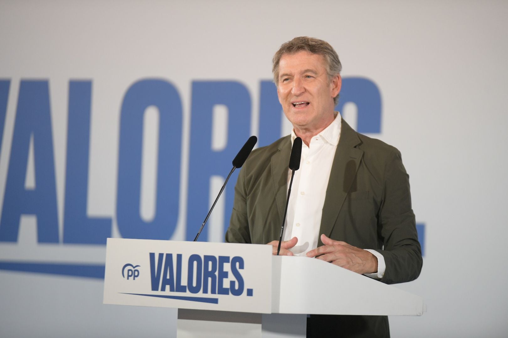 Multitudinario acto con Feijóo y Mazón en Alicante