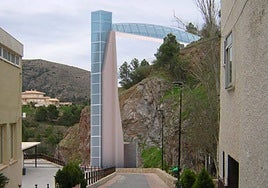 Proyección del futuro ascensor que se está instalando ya en Finestrat