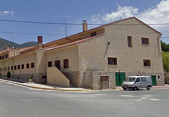 El antiguo Hotel Xorret de Catí no alberga actividad desde hace años.