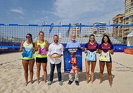 Presentación en la playa de Poniente de Benidorm del WEVZA.