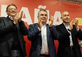 Ximo Puig, Santos Cerdán y Alejandro Soler en acto del PSOE.