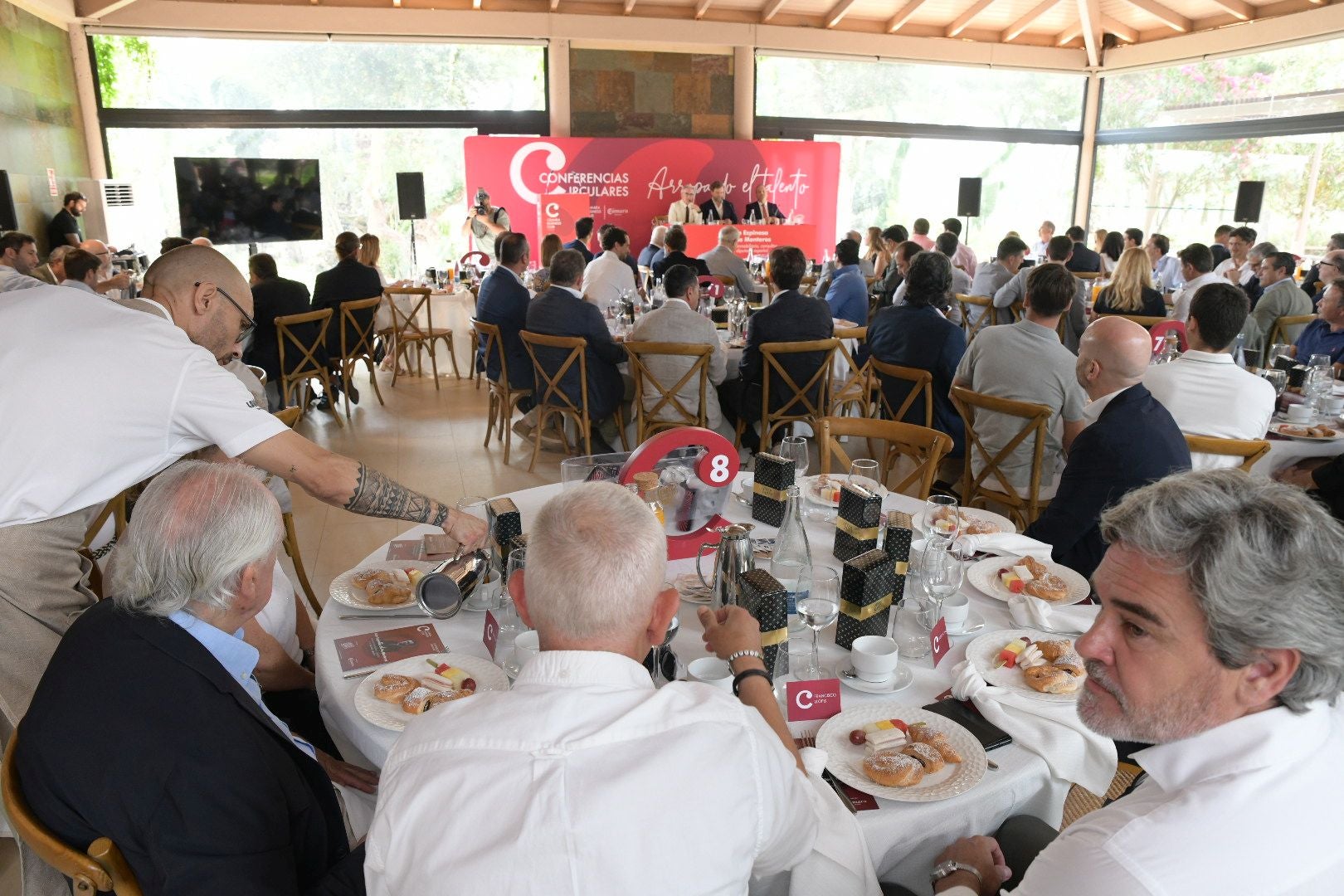 Lleno en el Cámara Business Club para escuchar a Iván Espinosa de los Monteros