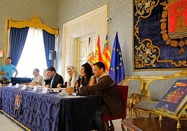 Presentación de la revista 'Festa de Fogueres'.