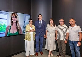 Acto en el que se ha dado a conocer en Elda el galardón otorgado a Paula Vázquez.