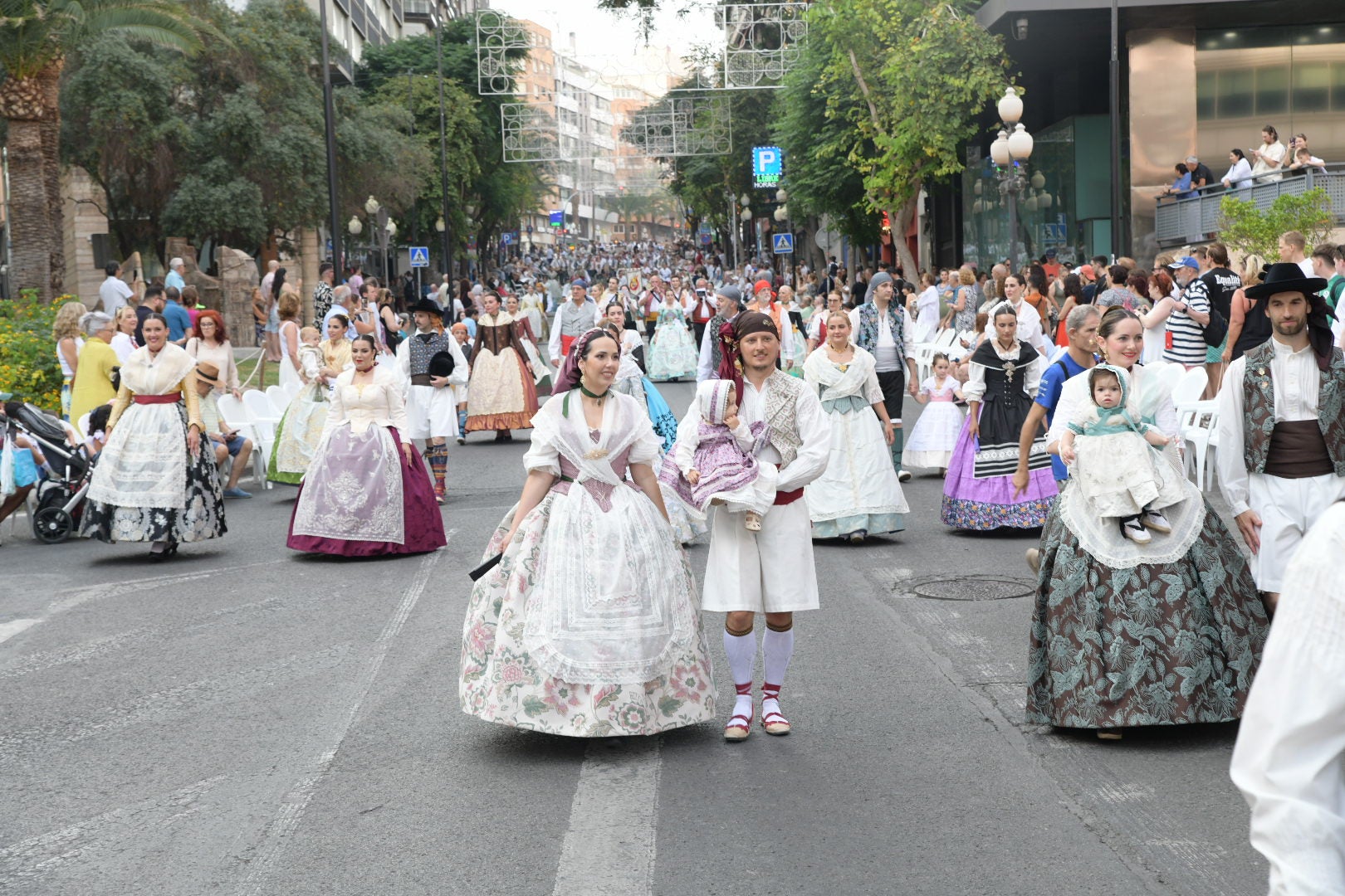 La Entrada de Bandas de las Hogueras 2025, en imágenes