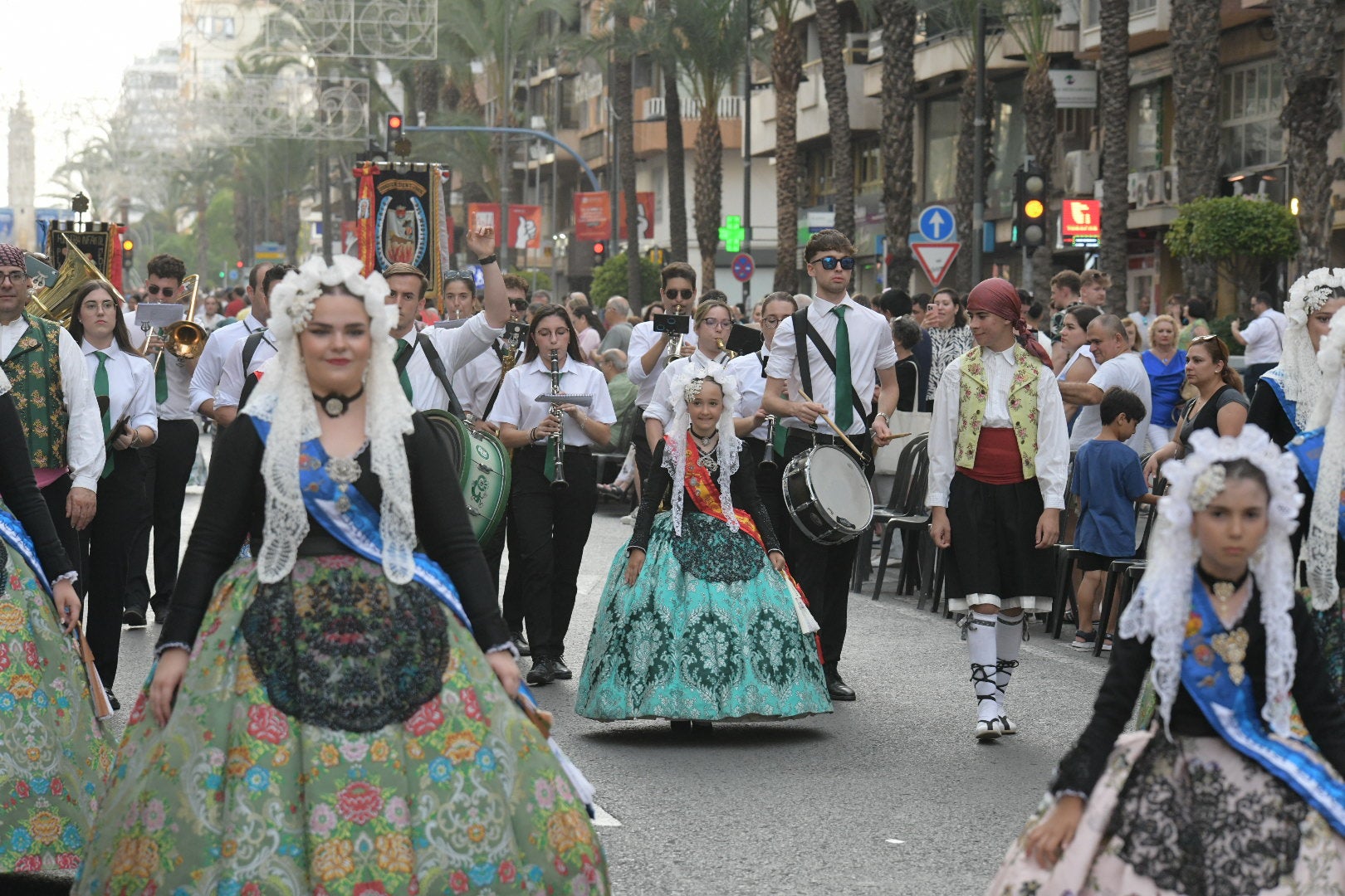 La Entrada de Bandas de las Hogueras 2025, en imágenes