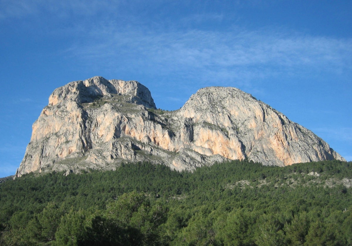 File image of Mount Ponoig in Polop de la Marina