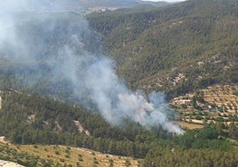 Incendio en Alcoi durante la tarde.