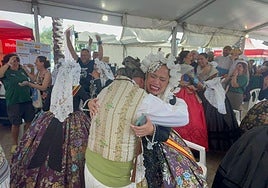 VÍDEO: Baver-Els Antigons saborea la victoria del primer premio de las Hogueras de Alicante