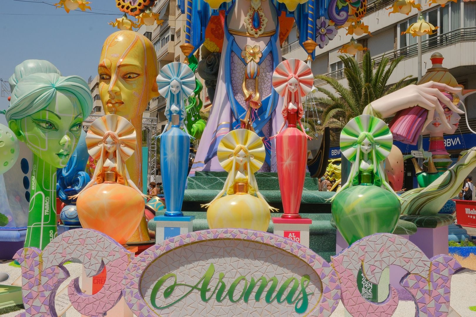 Un festín de 'Aromas' en el tercer premio de las Hogueras de Alicante