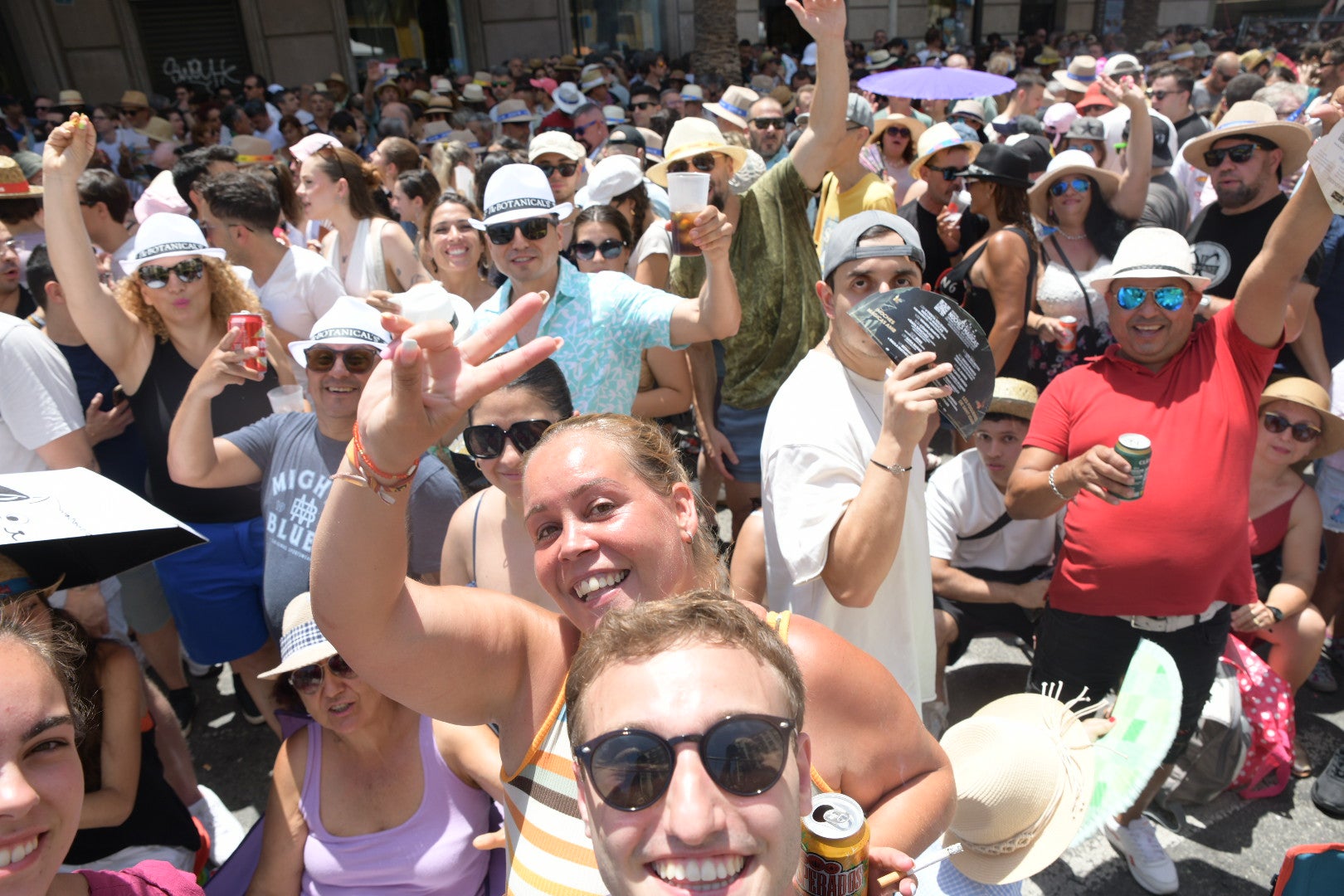 La mascletà de Mediterráneo este 22 de junio, foto a foto