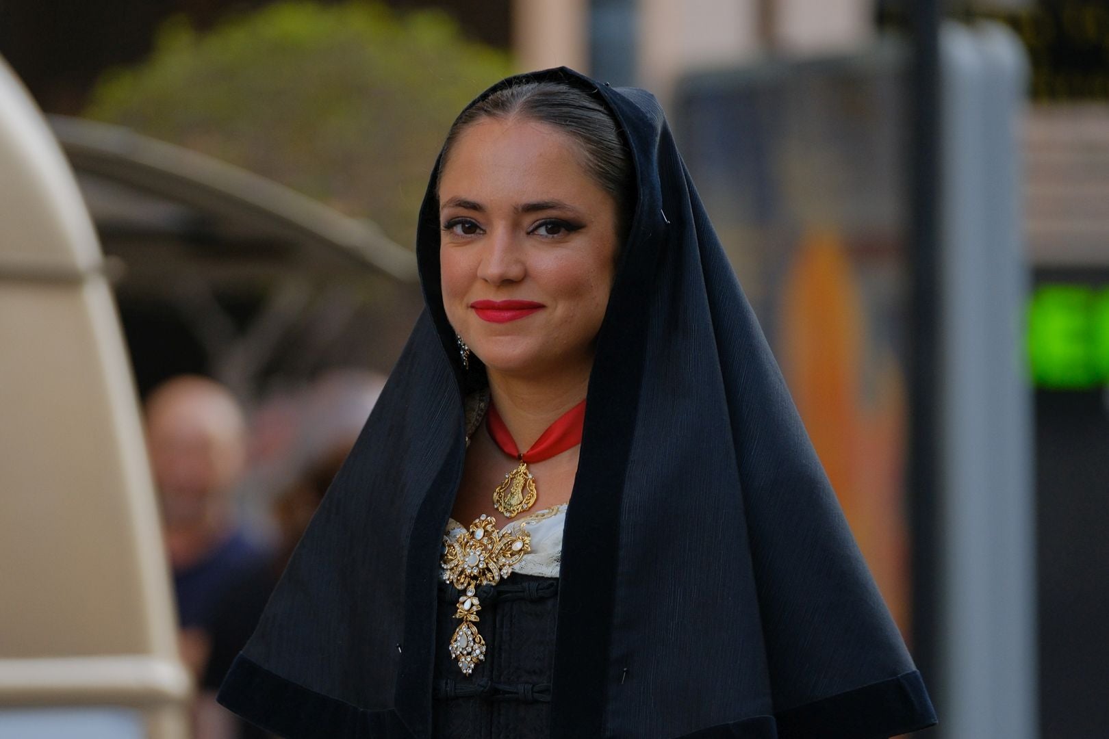 Las Hogueras cumplen con la patrona de Alicante