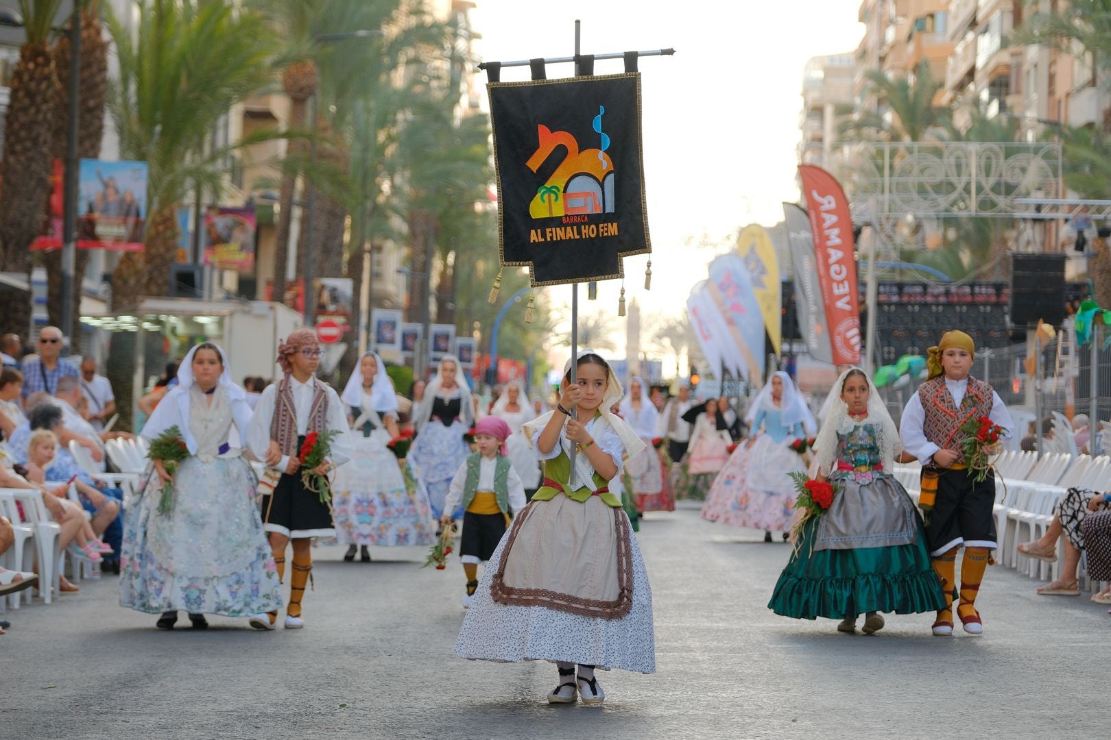 Las Hogueras cumplen con la patrona de Alicante